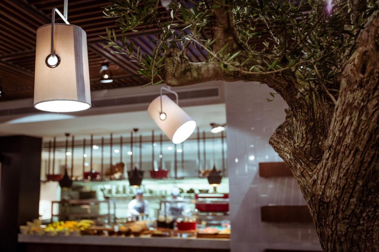 Hyatt Centric Montevideo Hotel Eksteriør billede Olive Bar & Kitchen, Hyderabad