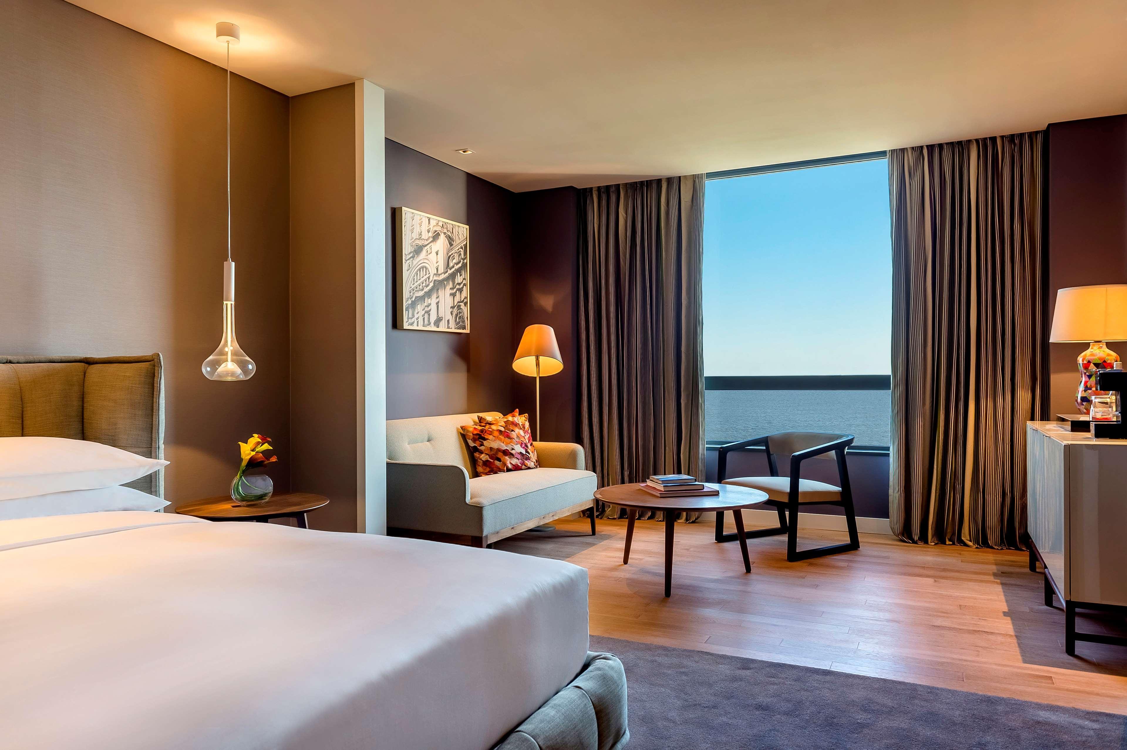 Hyatt Centric Montevideo Hotel Eksteriør billede Deluxe Room