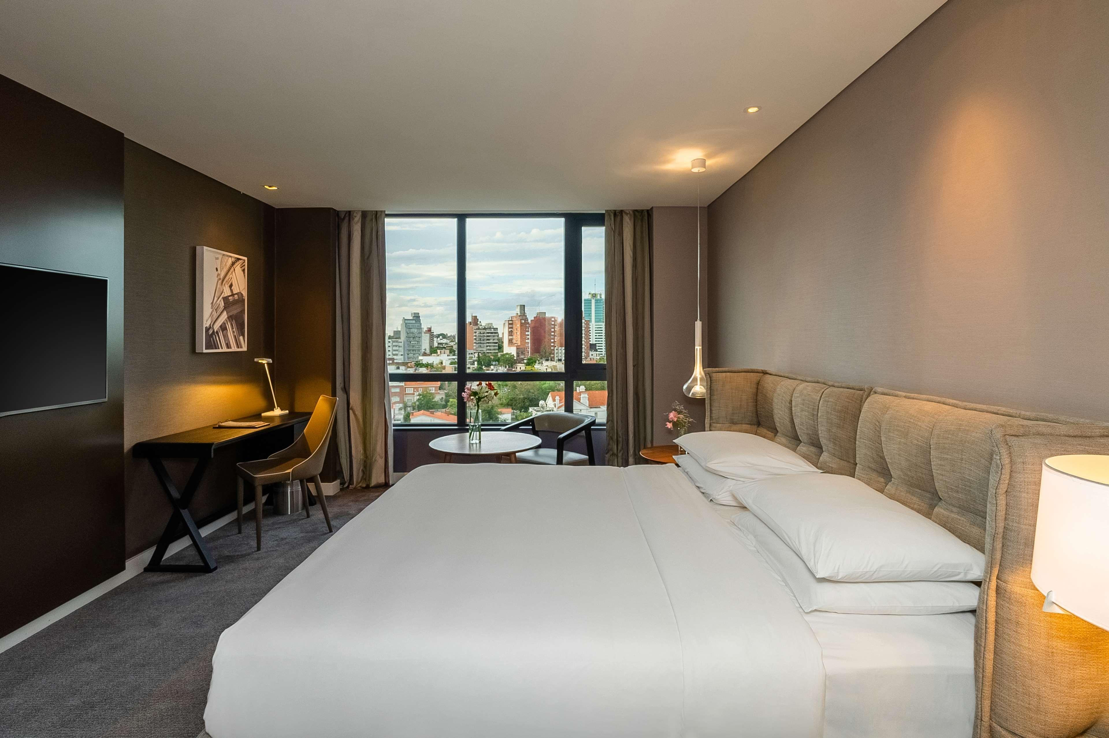 Hyatt Centric Montevideo Hotel Eksteriør billede A room at the hotel